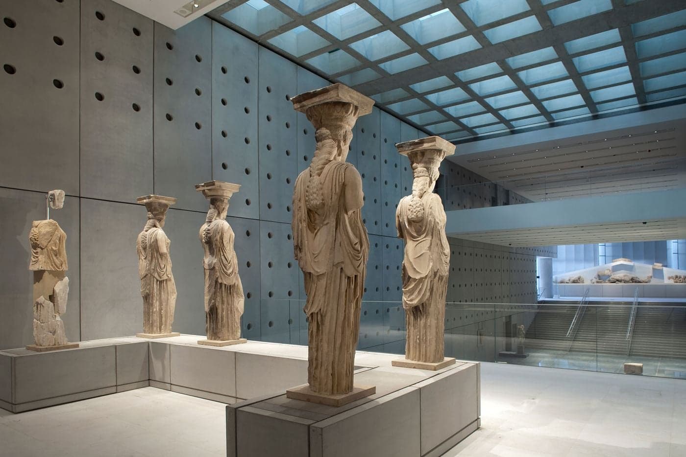 Five of the six Korai -known as Karyatids- that supported the roof of the south porch of the Erechtheion, instead of columns. Photo: Nikos Daniilidis
